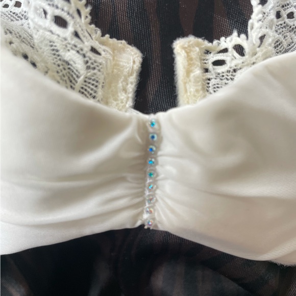 Designer French lingerie • size 34A • Demi-cup - Picture 2 of 5